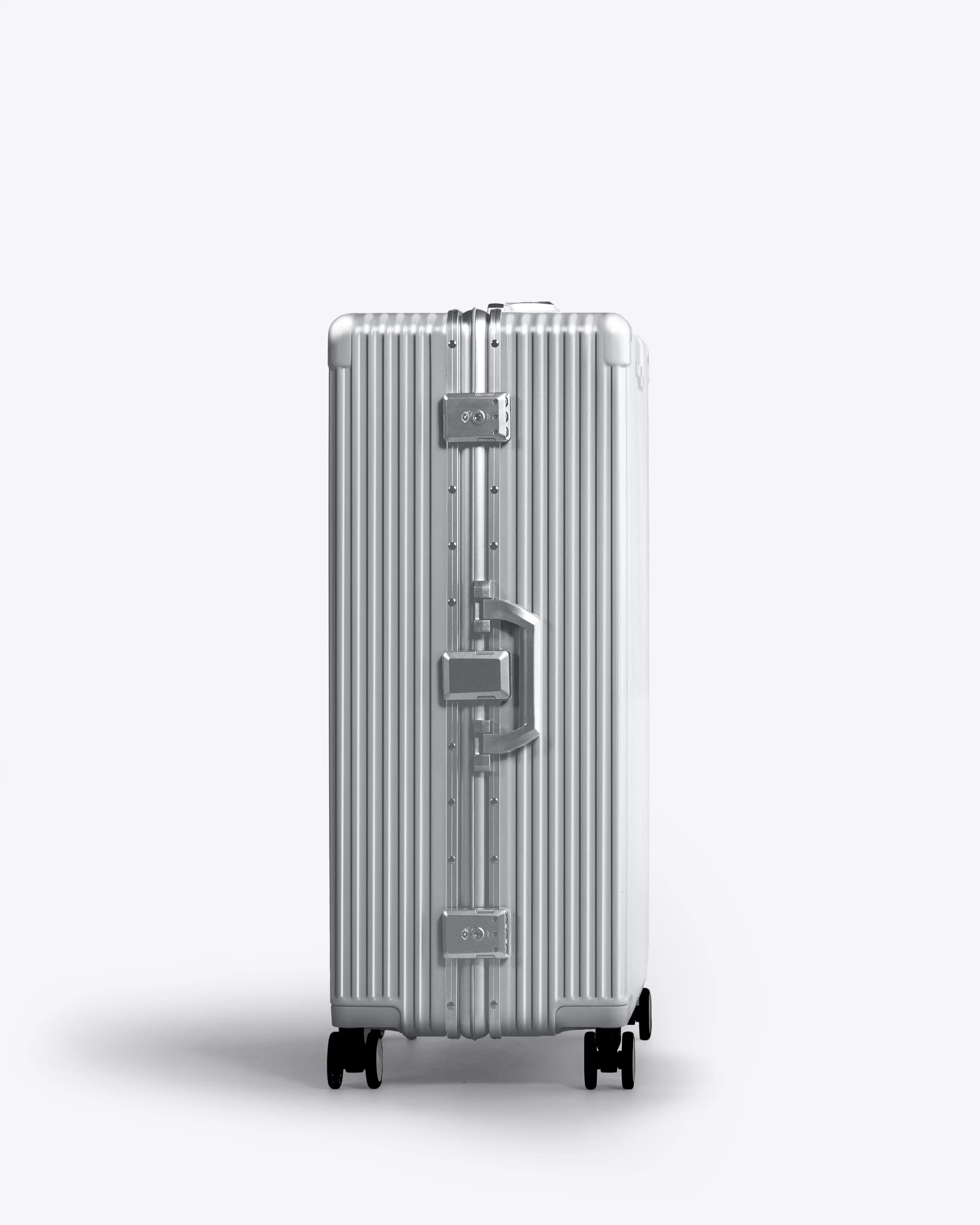 Check-In: All-In-One 28" (Pre-Order)
