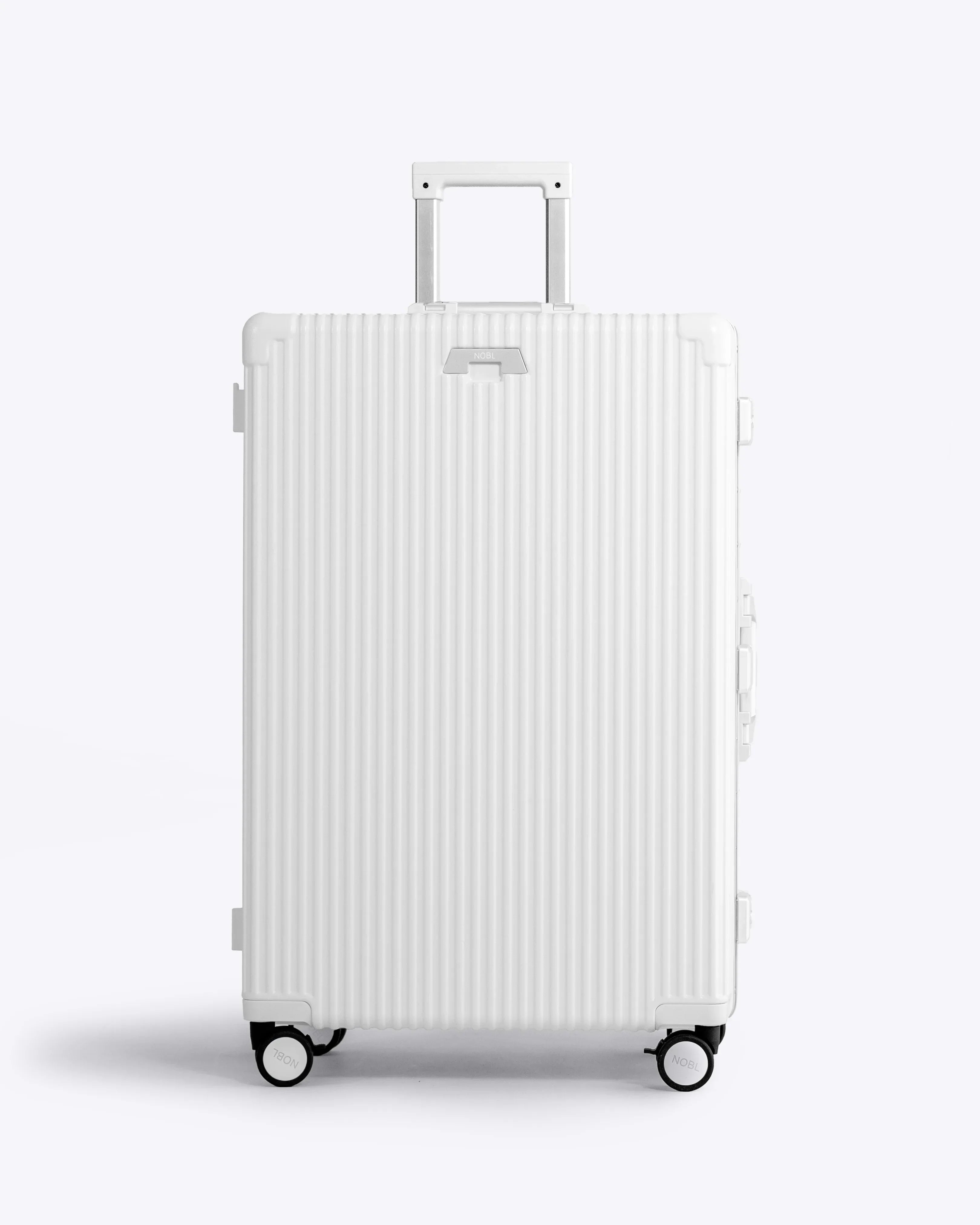 Check-In: All-In-One 28"