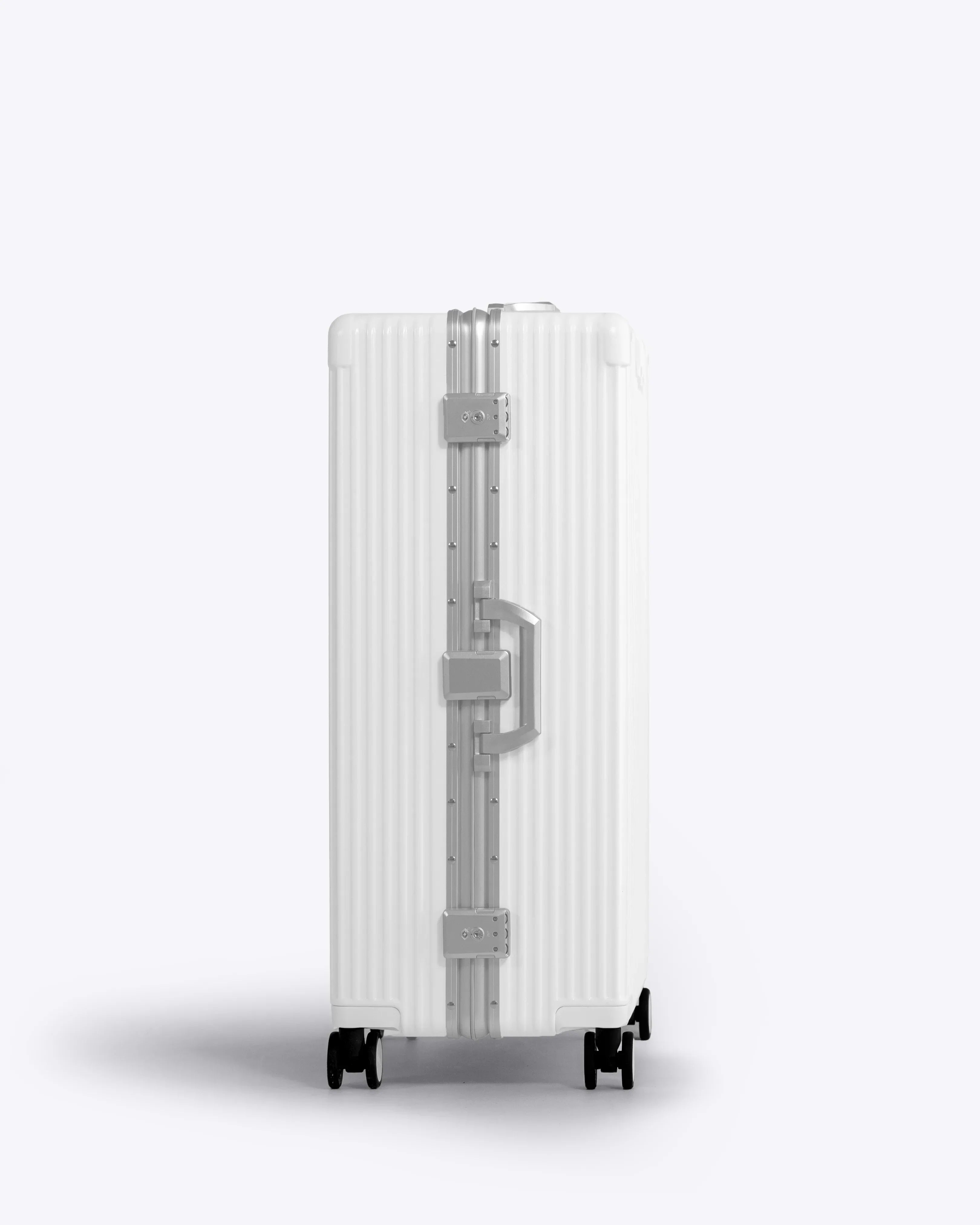 Check-In: All-In-One 28" (Pre-Order)
