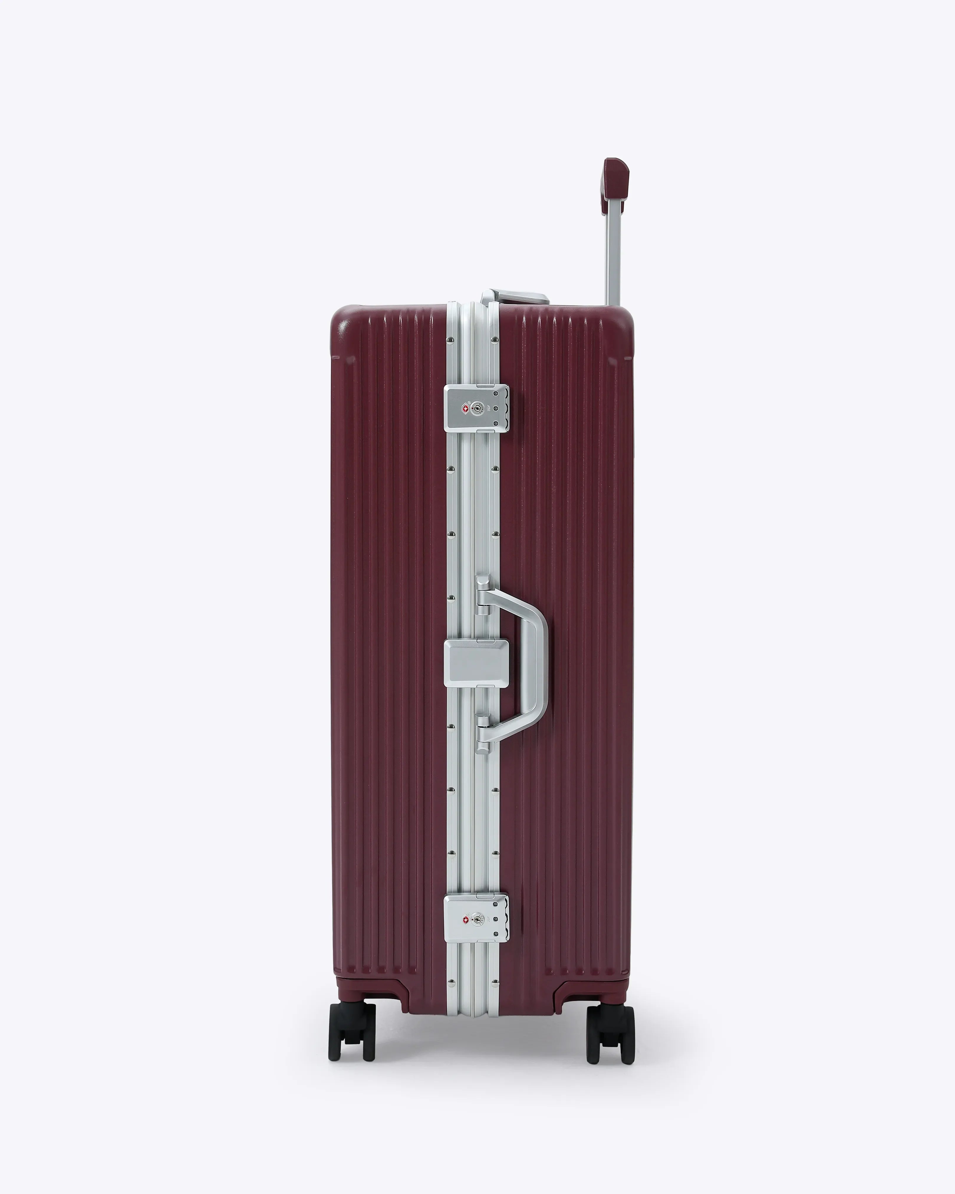 Check-In: All-In-One 28"