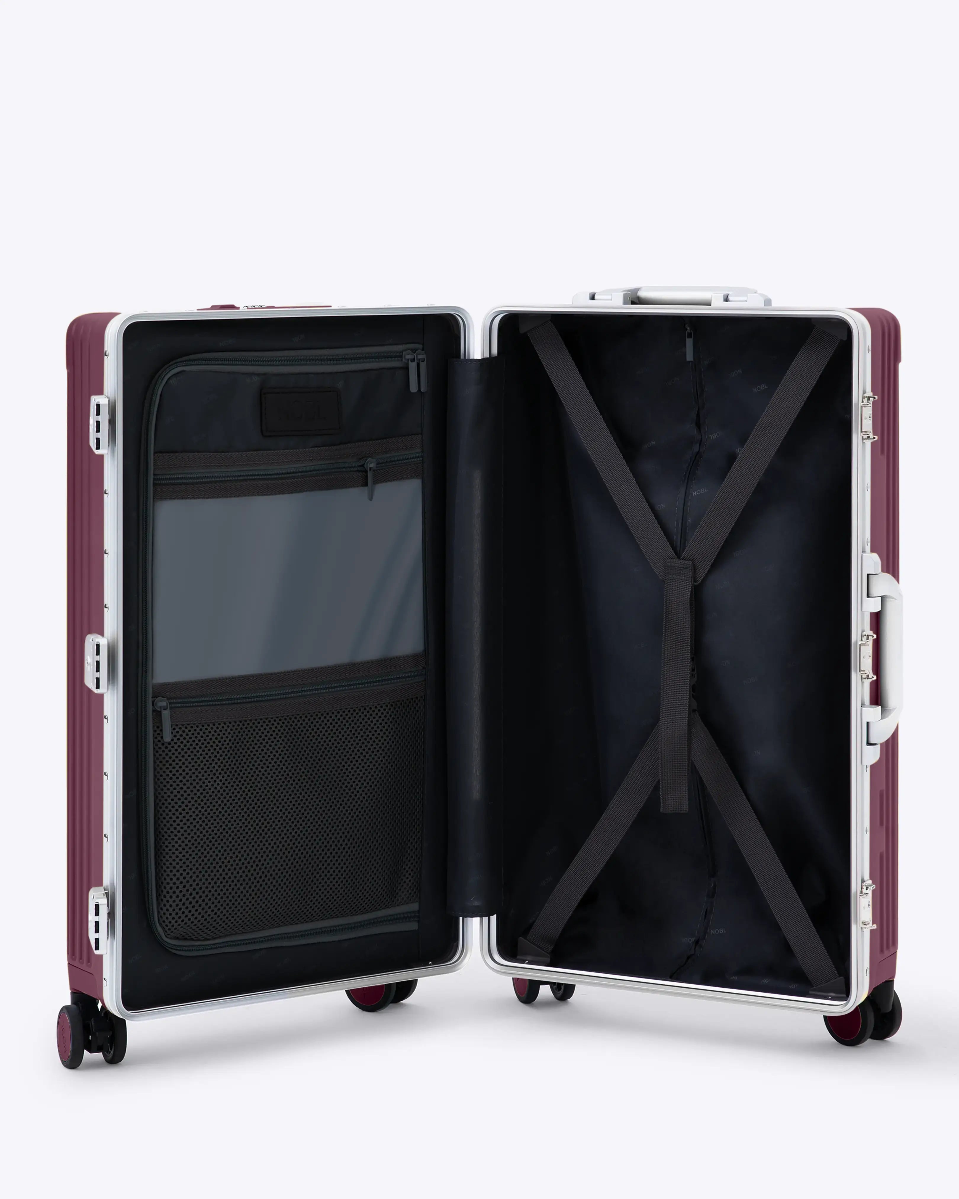 Check-In: All-In-One 28"