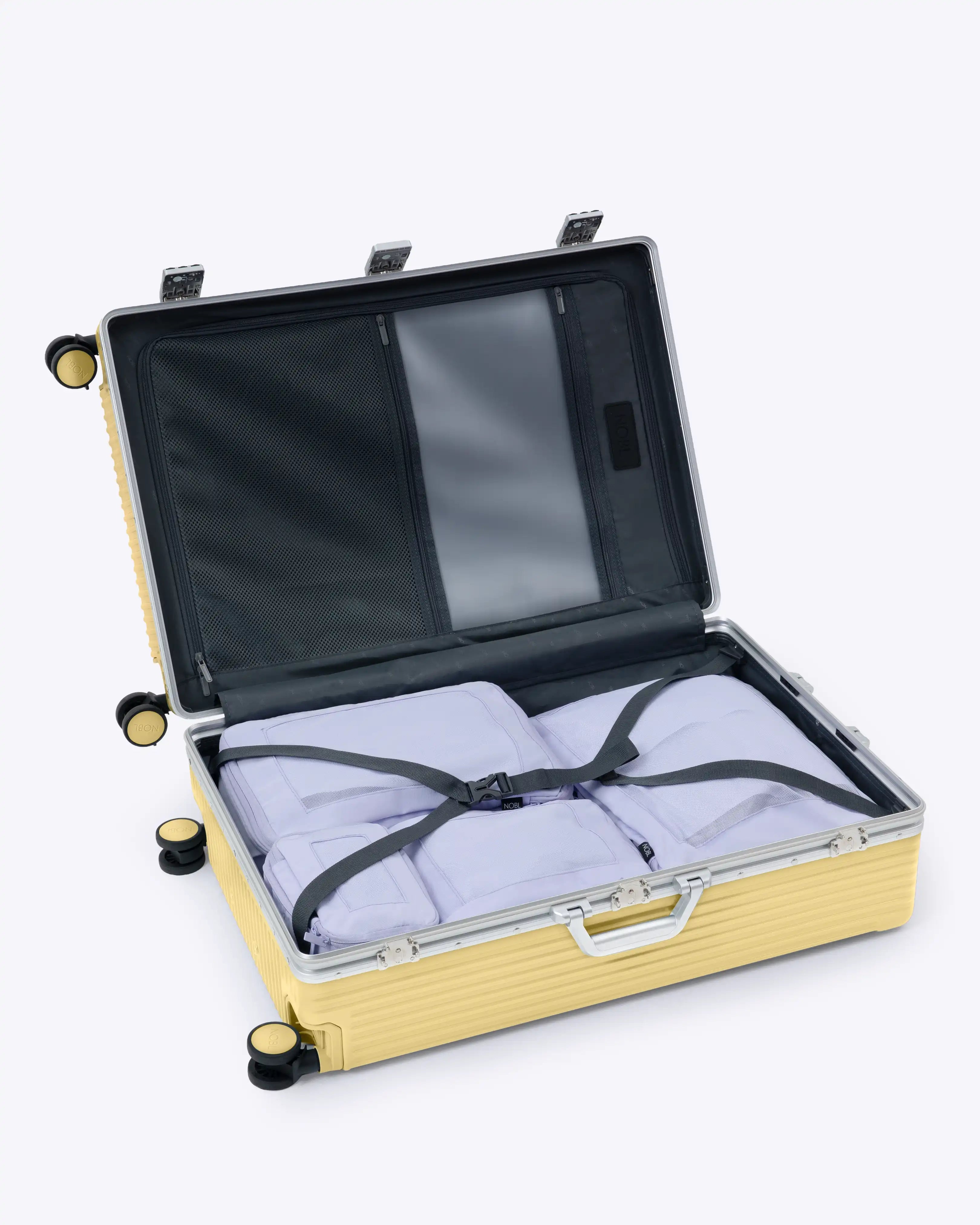 Check-In: All-In-One 28"