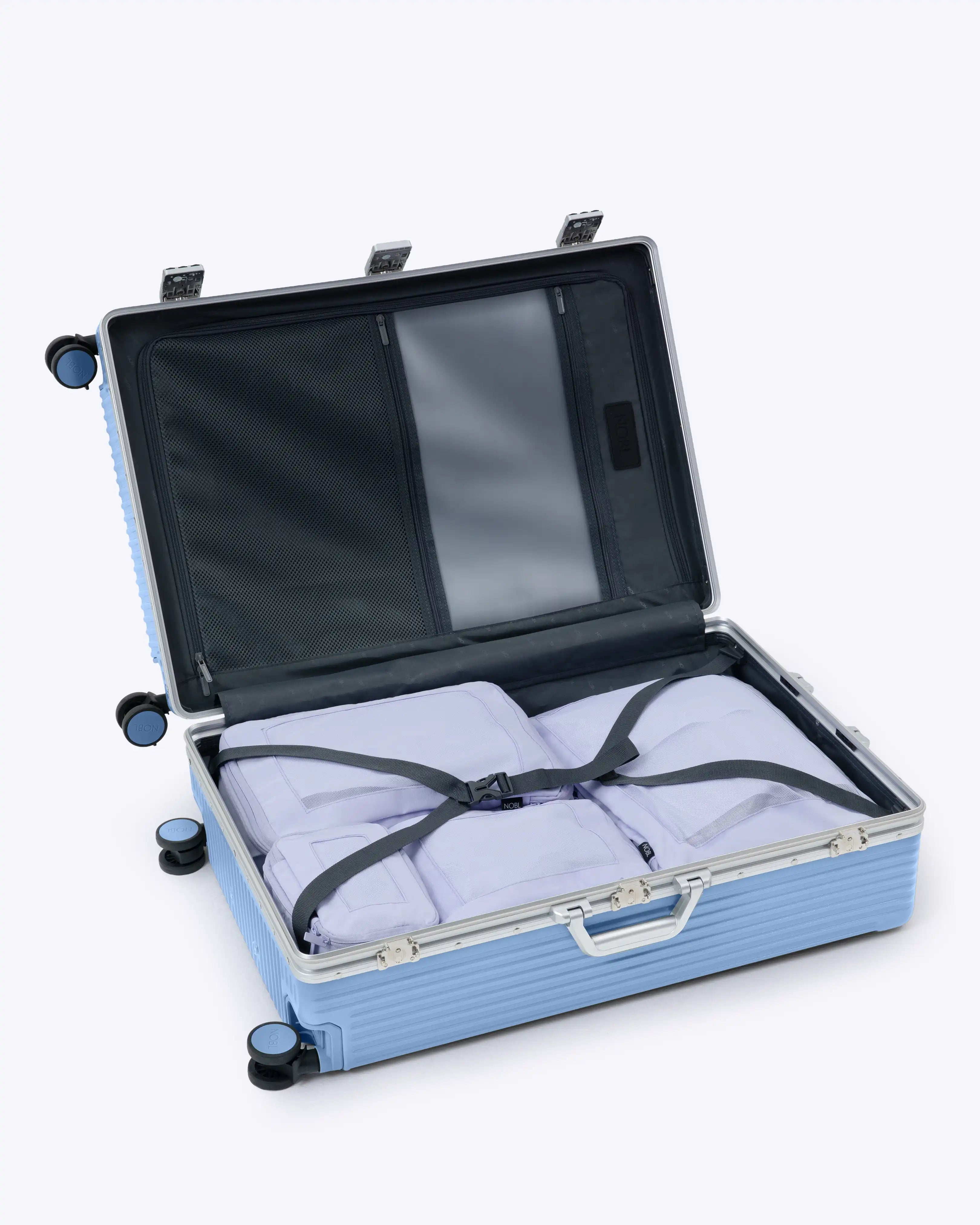 Check-In: All-In-One 28"