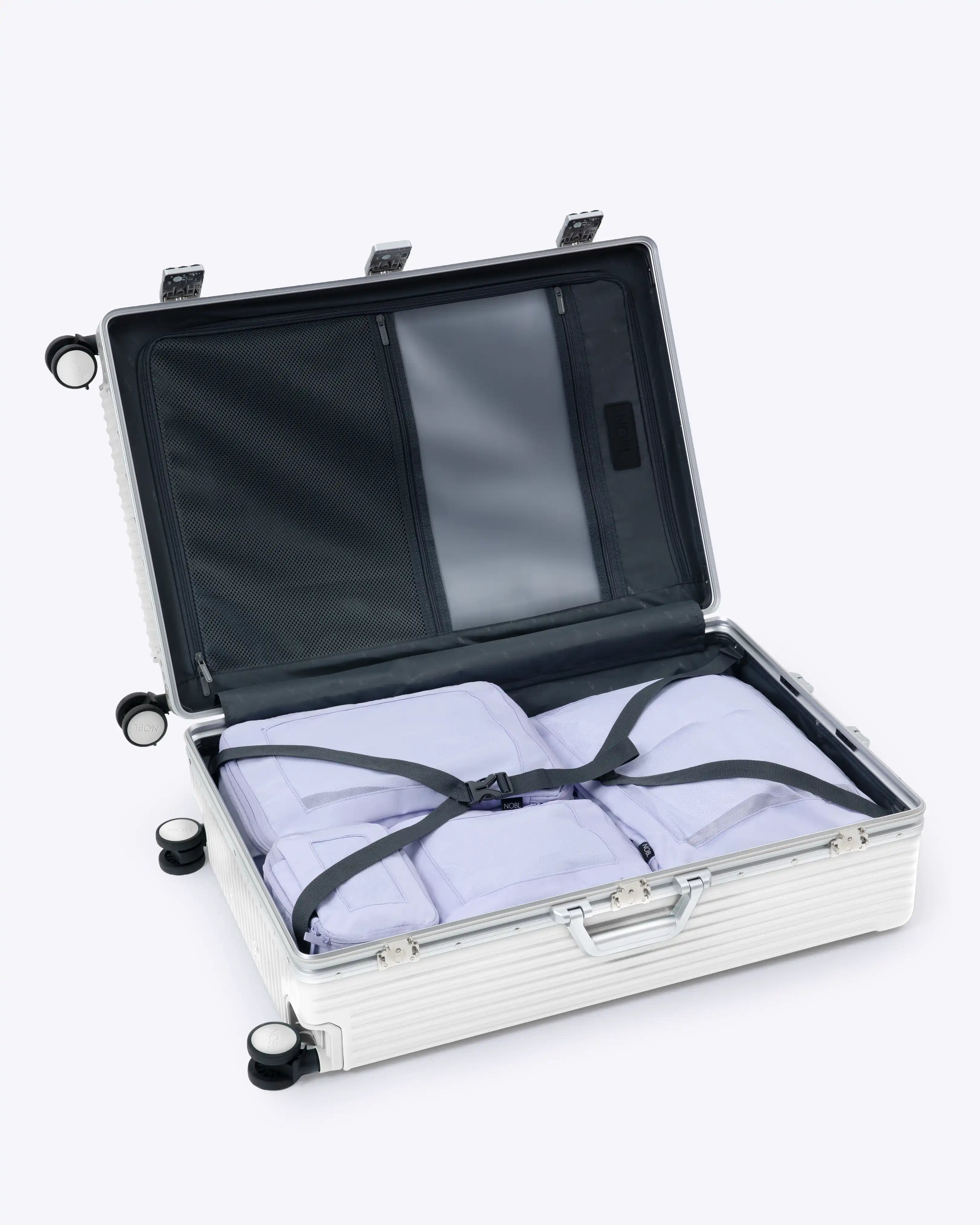 Check-In: All-In-One 28"