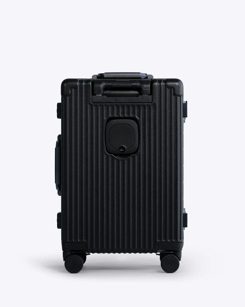 Carry-On: All-in-One 19"