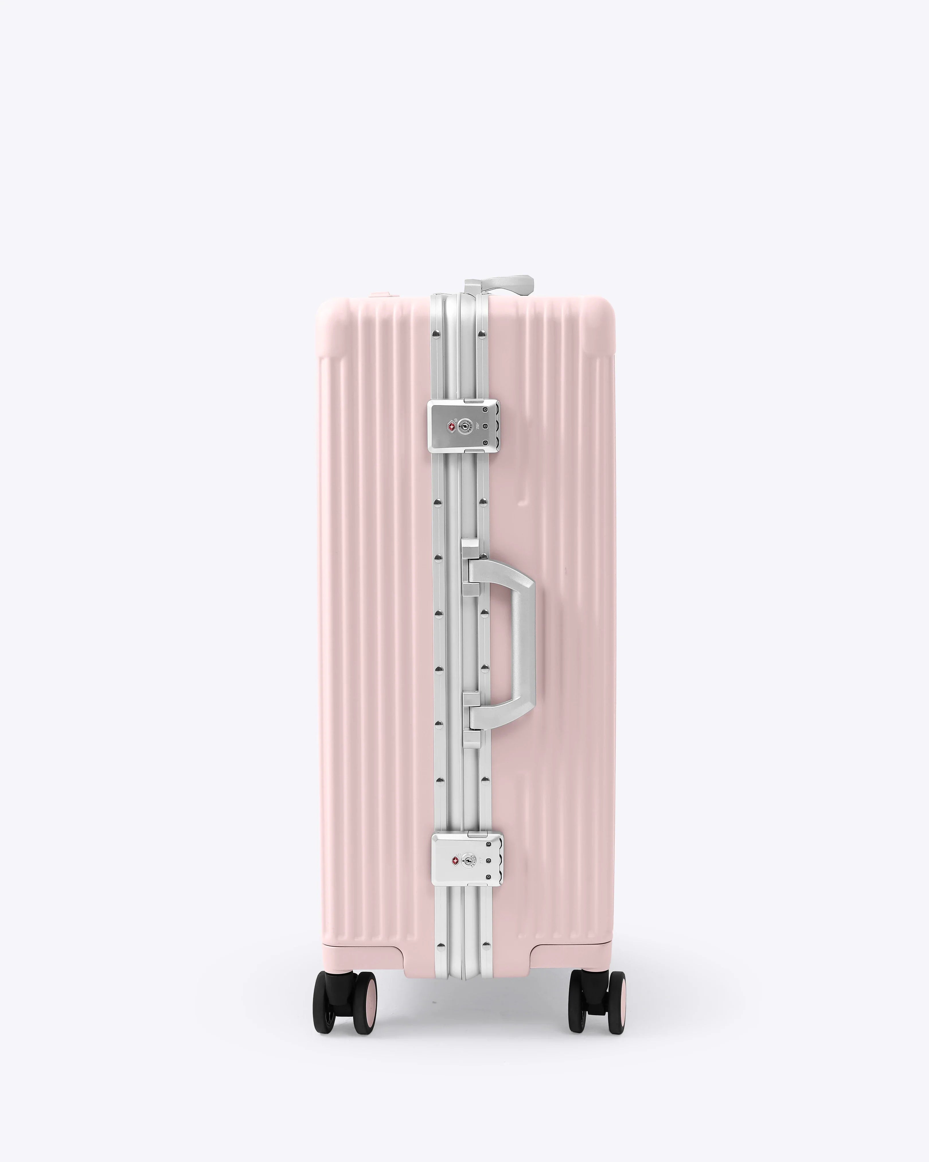 Check-In Medium: All-In-One 24"