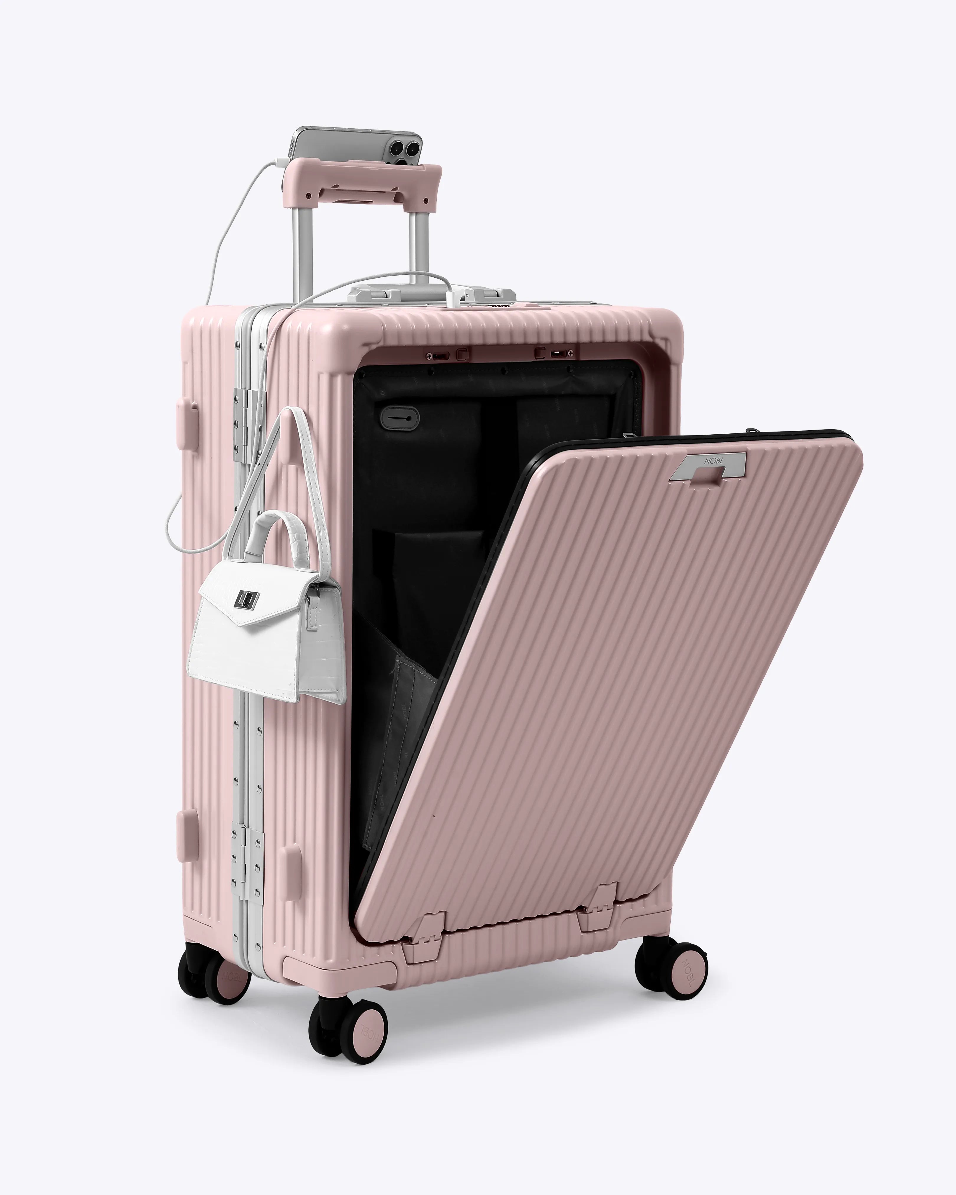 Check-In Medium: All-In-One 24"