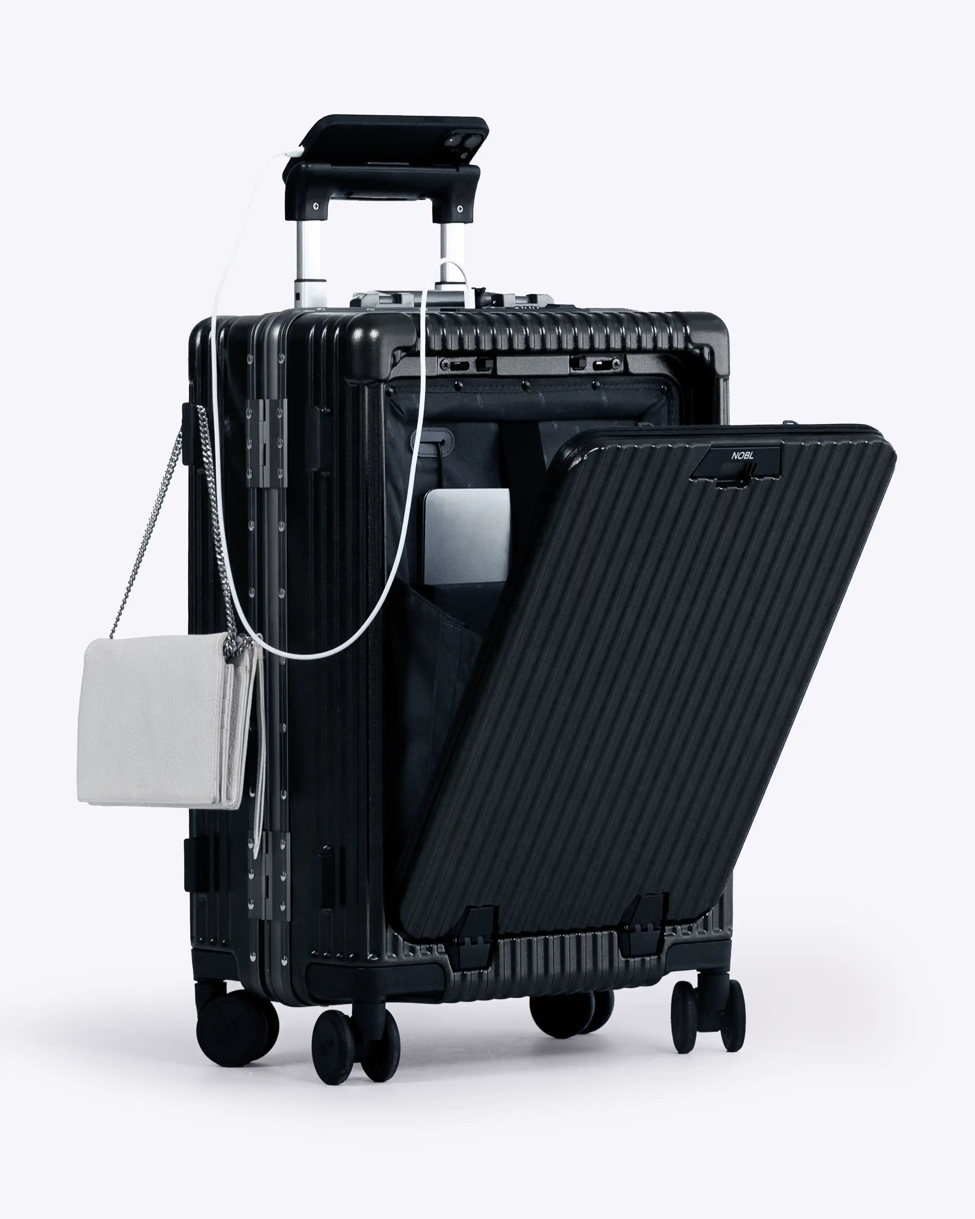 Carry-On: All-in-One 19"